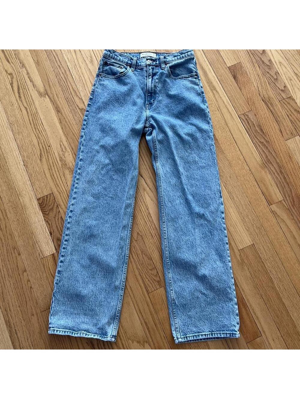 Abercrombie & Fitch Light Wash Wide Leg Jeans